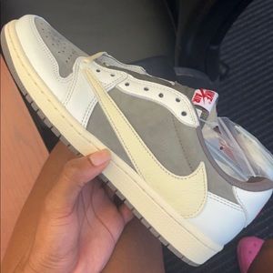 Travis Scott lows!! BRAND NEW!! NEED GONE ASAP